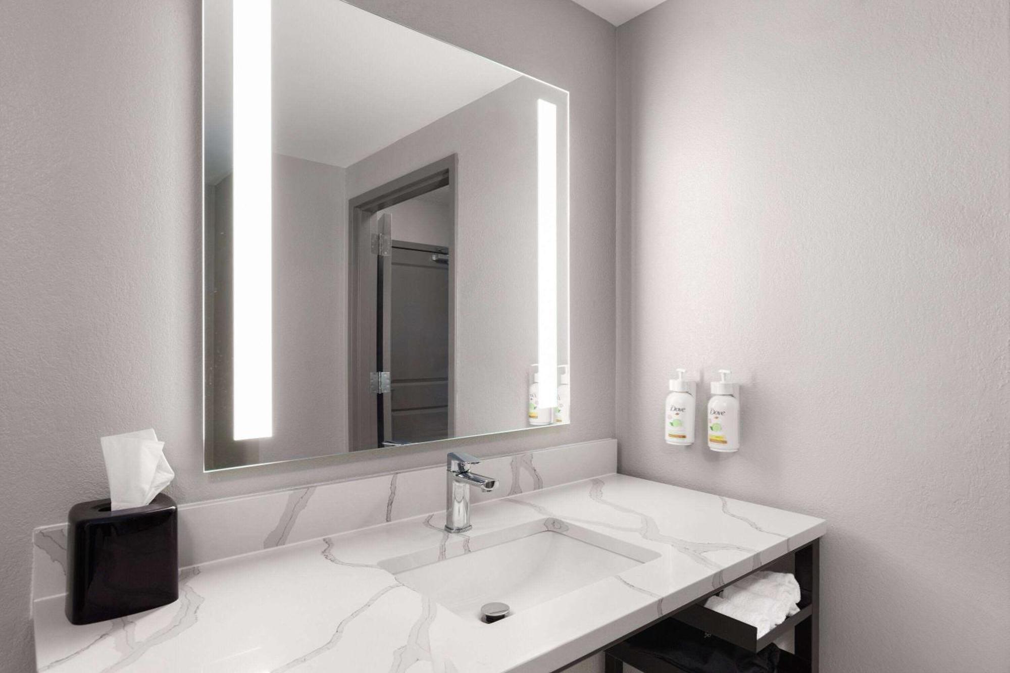 Hawthorn Extended Stay By Wyndham Knoxville Eksteriør billede